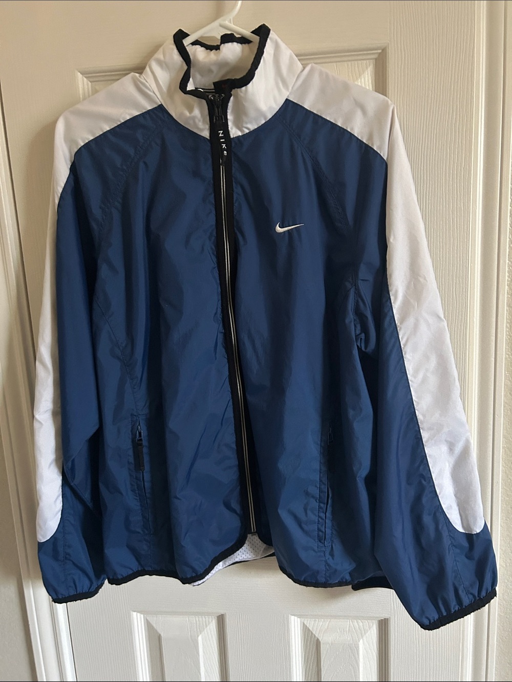 Nike Blue and White Womens Lightweight Windbreaker Jacket